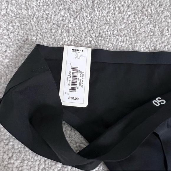 Black Seamless Microfiber Thong - Picture 3 of 3